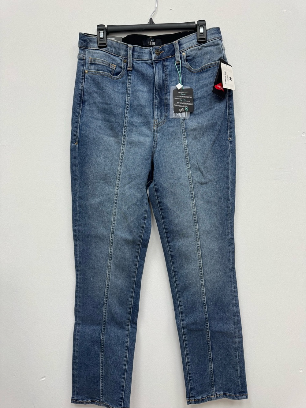 NWT LuLaRoe Straight Leg Jeans in Medium Blue Wash and front seam detail